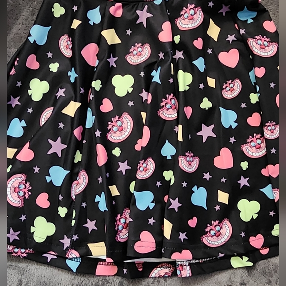 Alice in Wonderland Gift Set - Picture 2 of 7